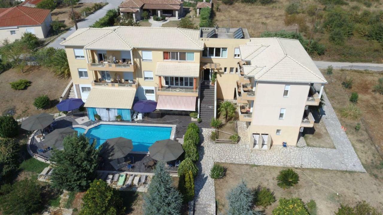 Hotel Iliana Mandrotopos Buitenkant foto